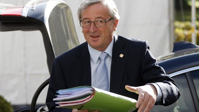 <p>
	ЕК определя работните програми на общността, но според Юнкер е необходимо целите да бъдат дискутирани с ЕП и Съвета на Европейския съюз. <em>Снимка: Ройтерс</em></p>
