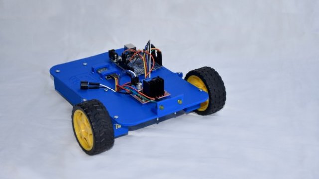 <p>
	<em>Снимка:&nbsp;EduBots&nbsp;</em></p>
