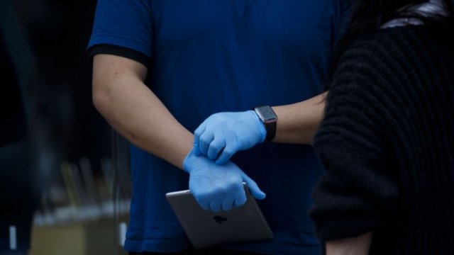 <p>
	Двете суперсили трябва да запретнат ръкави. <em>Снимка: Bloomberg</em></p>
