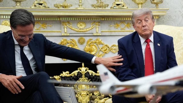 Марк Рюте и Доналд Тръмп по време на среща в Белия дом. Снимка: Yuri Gripas/Abaca/Bloomberg