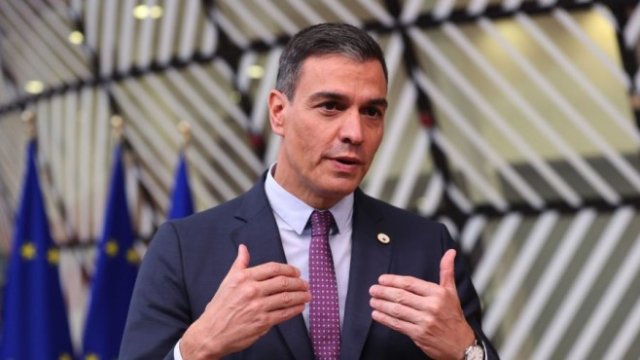<p>
	Премиерът на Испания Педро Санчез. <em>Снимка: Dursun Aydemir/Bloomberg</em></p>
