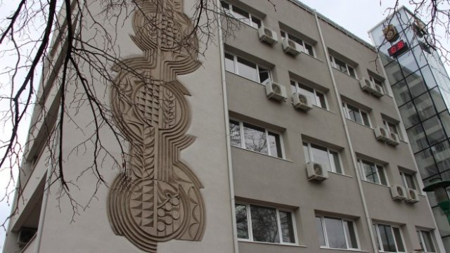 <p>
	Реновираната сграда на общината в Сандански. <em>Снимка: МРРБ</em></p>
