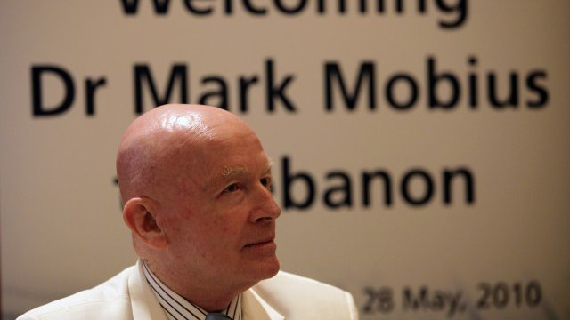 <p>
	Марк Мобиус. <em>Снимка: Архив Ройтерс</em></p>
