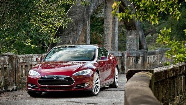 <p>
	<em>Снимка: Tesla</em></p>
