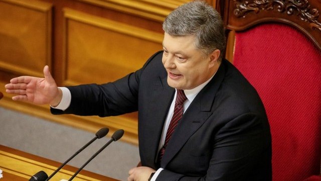 <p>
	&quot;Шоколадовият крал&quot; Петро Порошенко. Снимка: <em>архив Ройтерс</em></p>
