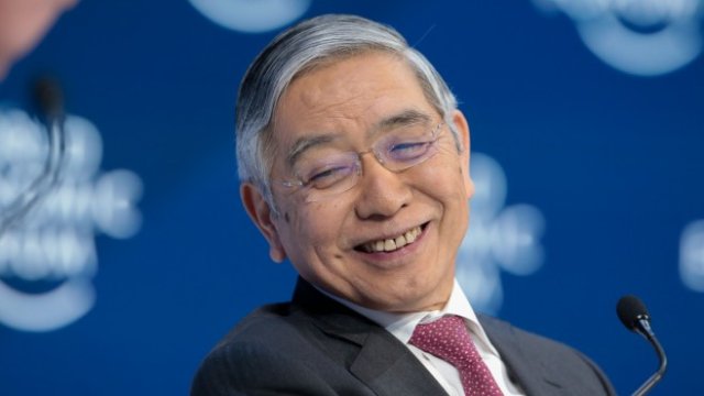 Японската централна банка ще продължи още политиката си на стимули