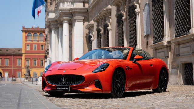 Снимка: Maserati GranCabrio Folgore 