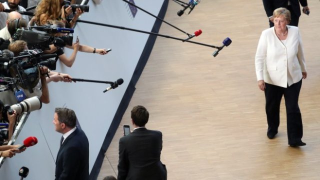 <p>
	Ангела Меркел по време на срещата на върха. <em>Снимка: Ройтерс</em></p>
