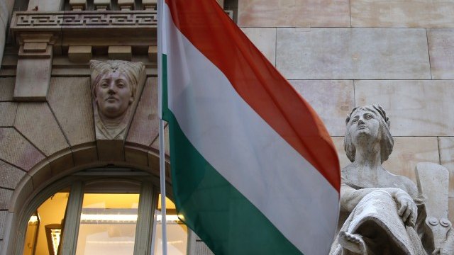 <p style="text-align: justify;">
	Страната не е фиксирала дата за присъединяването си към еврото.<em> Снимка: Ройтерс</em></p>
