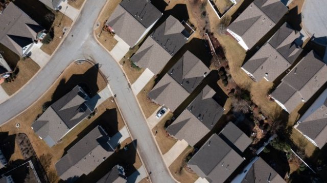 <p>
	&nbsp;Bloomberg L.P.</p>
