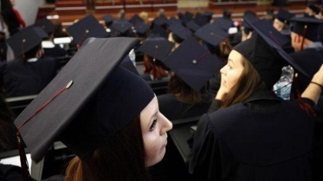 <p>
	<em font-size:="" pt="" style="color: rgb(102, 102, 102); font-family: ">Снимка: Олег Попов, Investor Media Group, Архив</em></p>
