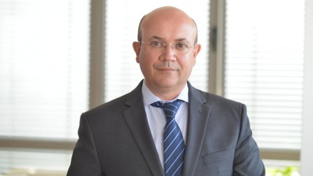 <p>
	Доц. д-р Маню Моравенов. <em>Снимка: БФБ</em></p>
