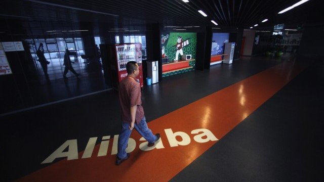 <p>
	Yahoo официално продаде половината си дял от Alibaba. <em>Снимка: Ройтерс</em></p>

