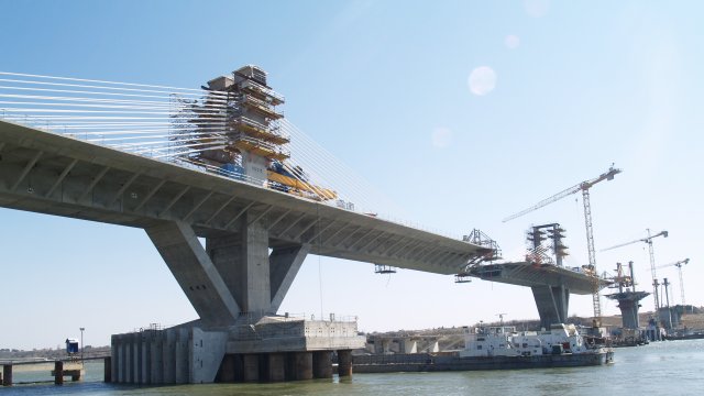 Строеж на Дунав мост 2. Снимка: Министерски съвет
