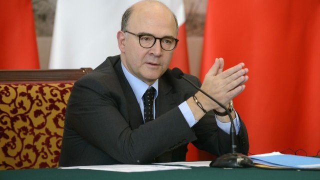 <p style="text-align: justify;">
	&bdquo;Най-големият проблем на това правителство е безработицата&quot;, заяви Московиси пред участниците на СИФ в Давос. <em>Снимка: Ройтерс</em></p>
