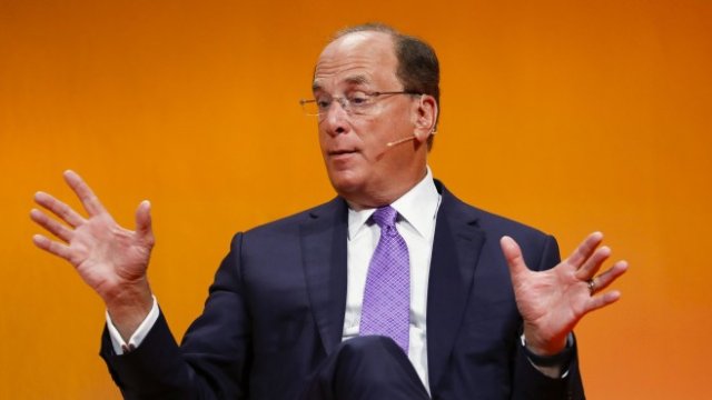 <p>
	Главният изпълнителен директор на BlackRock Лари Финк. <em>Снимка: Alex Kraus/Bloomberg</em></p>
