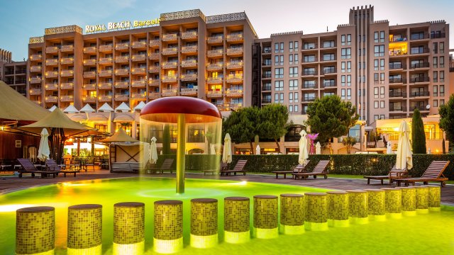 Снимка: Barcel&oacute; Royal Beach