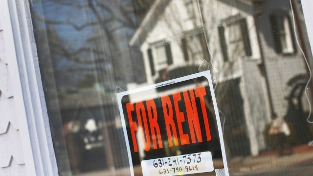 <p>
	Превръщат ли се американците в нация от наематели? <em>Снимка: Ройтерс</em></p>
