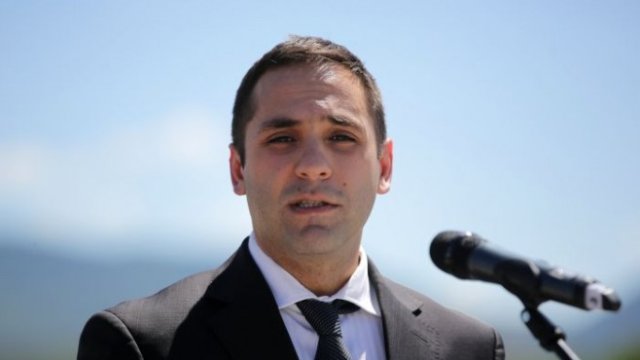 <p>
	Министърът на икономиката Емил Караниколов. <em>Снимка: БТА</em></p>
