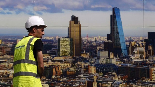 <p>
	Според гуверньора на Английската централна банка Марк Карни бурният жилищен пазар в Лондон е най-голямата заплаха за британската икономика. <em>Снимка: Ройтерс</em></p>
