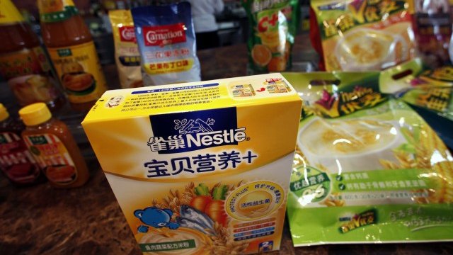 <p>
	Двигатели на ръста за Nestle&nbsp;си остават развиващите се пазари. <em>Снимка: Ройтерс</em></p>
