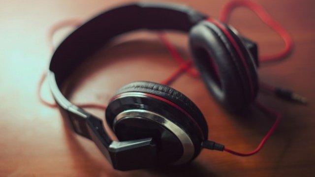 Може ли да се прави авторска музика като научна задача