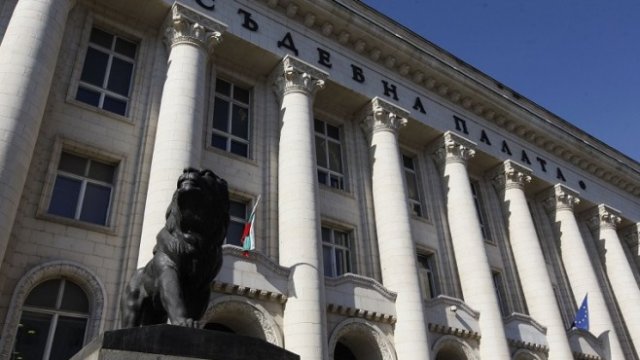 <p>
	<em font-size:="" pt="" style="color: rgb(102, 102, 102); font-family: ">Снимка: Олег Попов, Investor Media Group</em></p>
