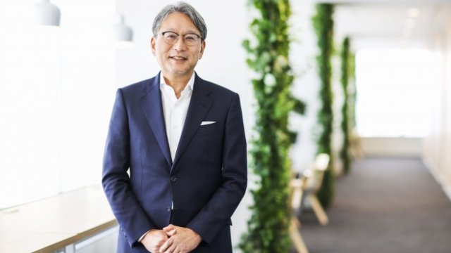 <p>
	Главният изпълнителен директор на Honda Тошихиро Мибе. <em>Снимка: Bloomberg L.P.</em></p>
