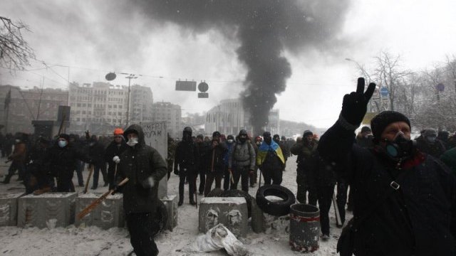 <p>
	Руският външен министър Сергей Лавров предупреди , че ситуацията в Украйна &ldquo;излиза извън контрол&rdquo;, ООН настоява за диалог. <em>Снимка: Ройтерс</em></p>
