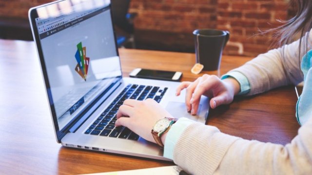 Нова акселераторска програма започва финансиране на стартъпи