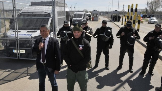 <p>
	Протестът на границата с Турция преди изборите. <em>Снимка: БТА</em></p>
