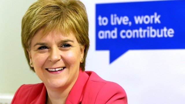 <p>
	Никола Стърджън. <em>Снимка: архив Ройтерс</em></p>
