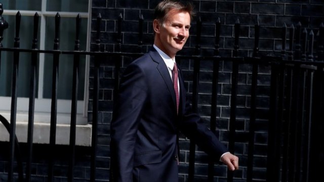 <p>
	Джереми Хънт. <em>Снимка: Ройтерс</em></p>
