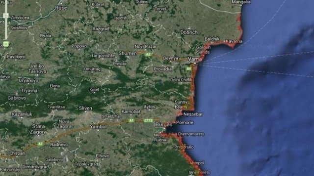 <p>
	Планира се териториите в бъдещия национален парк да са по протежение на цялото крайбрежие.<em> Снимка: chernomorie.eu</em></p>
