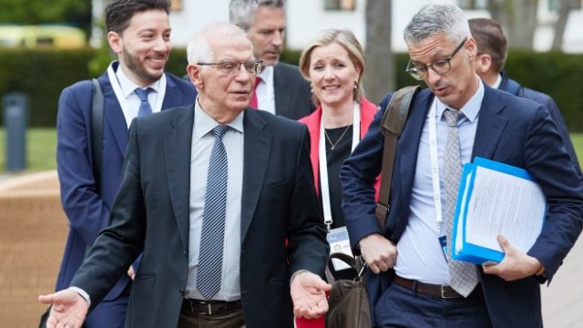 <p>
	Жозеп Борел по време на срещата на Г-7. <em>Снимка: EPA/Georg Wendt / POOL</em></p>
