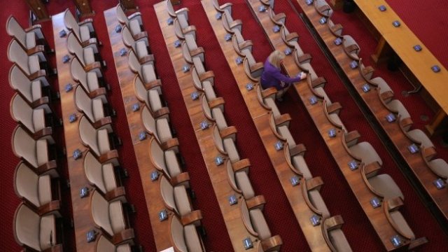 Доц. Стойчо Стойчев: Кризата е вредна за нови политически формации