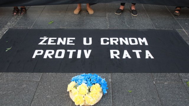 Протест в Белград срещу войната в Украйна. Снимка: Milos Miskov/Anadolu Agency via Getty Images