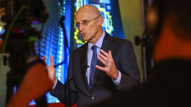 <p>
	Андреа Енрия.<em> Снимка:&nbsp;Alex Kraus/Bloomberg</em></p>
