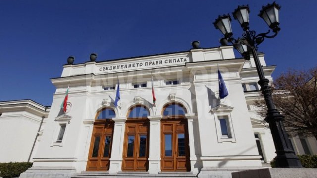 <p>
	<em font-size:="" pt="" style="color: rgb(102, 102, 102); font-family: ">Снимка: Олег Попов, Investor Media Group</em></p>
