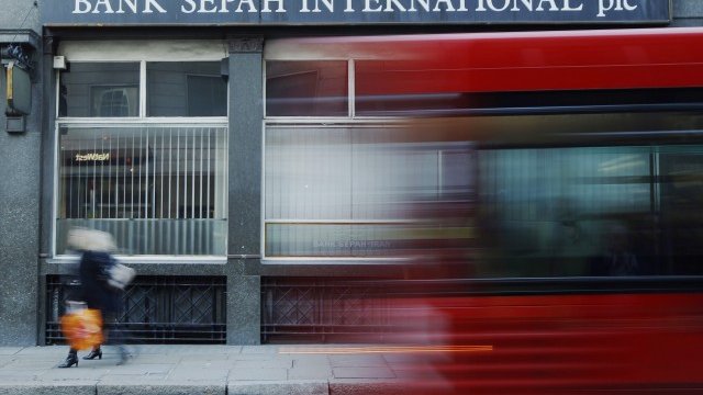 <p>
	Клон на иранската&nbsp;Bank Sepah International в Лондон <em>Снимка: архив Ройтерс</em></p>
