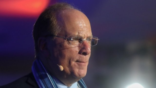 <p>
	Главният изпълнителен директор на BlackRock Лари Финк. <em>Снимка: Simon Dawson/Bloomberg</em></p>
