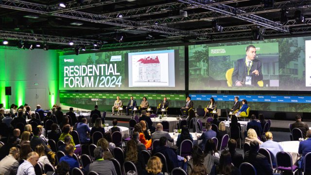 Снимка: Residential Forum