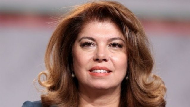 <p>
	Илияна Йотова. <em>Снимка: архив БТА</em></p>
