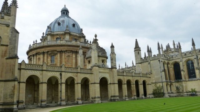 <p>
	<em>Снимка: архив Ройтерс</em></p>
