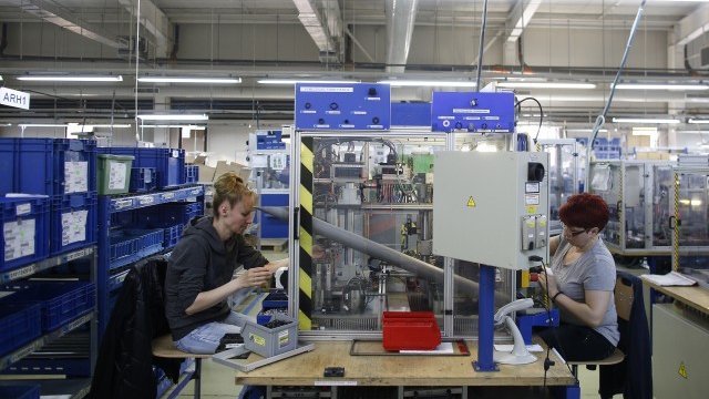 <p>
	Заводът за автомобилни компоненти на Witte&nbsp;Automotive в Русе. <em>Снимка: Ройтерс</em></p>
