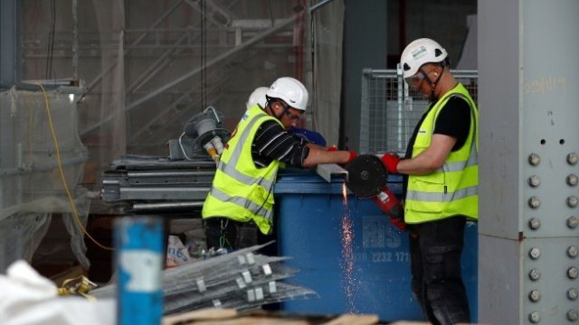 Емил Калчев: Виждаме икономическо възстановяване, но то не е толкова бързо