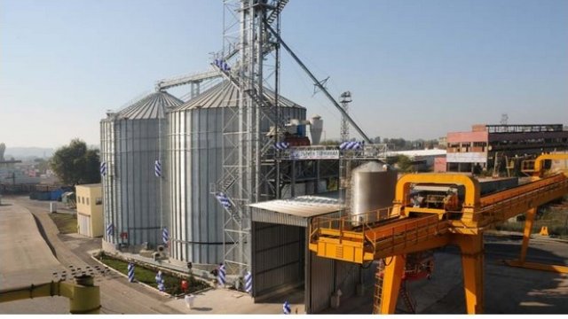 <p>
	КРЗ Порт Бургас, дъщерно дружество на Индустриален холдинг България. <em>Снимка:krzport-bourgas.com</em></p>
