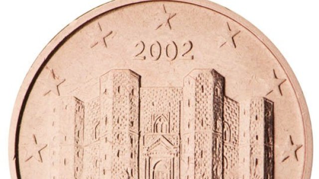 <p>
	На монетата от 1 цент е показан замъкът Кастел дел Монте. <em>Снимка: ЕЦБ</em></p>
