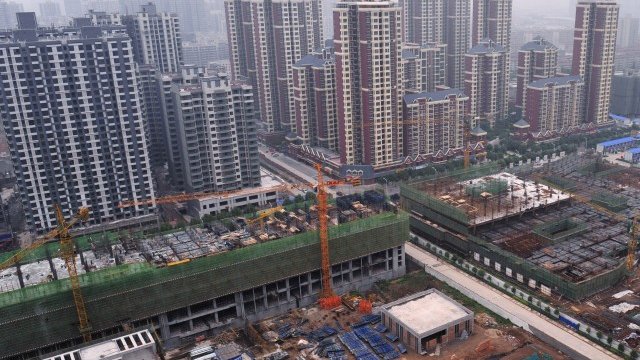 <p style="text-align: justify;">
	Новата институция може да носи наименованието&nbsp;Азиатска банка за инфраструктурни инвестиции. <em>Снимка: Ройтерс</em></p>
