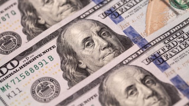 SocGen: Доларът вероятно ще поскъпва до смяната на властта в САЩ